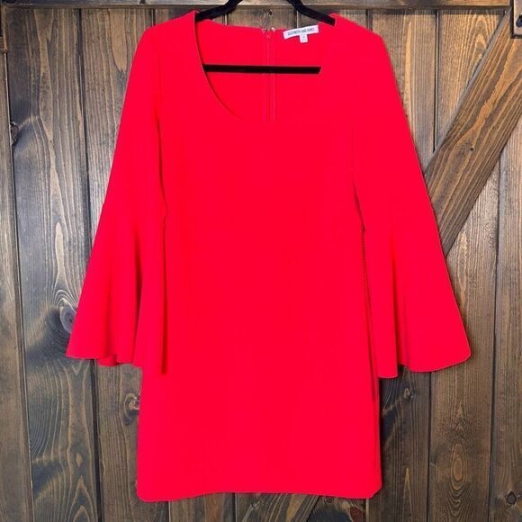 Elizabeth And James Philippa Dress - Picture 1 of 5